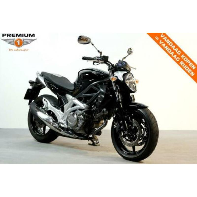 Suzuki SFV 650 GLADIUS (bj 2012)