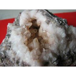 Dolomiet / Calciet Geode met Kristallen.6