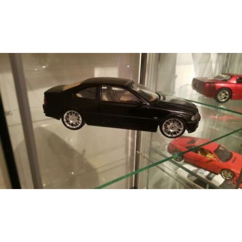 Kyosho bmw e46 328ci coupe met m3 onderdelen tuning ombouw