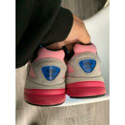 Adidas falcon