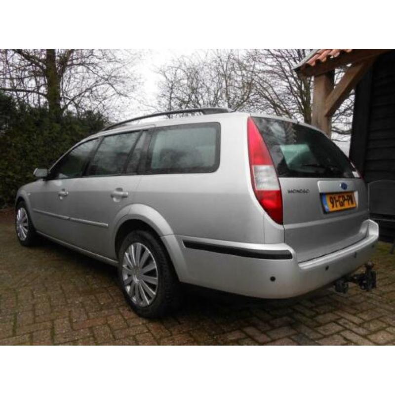 Ford Mondeo Wagon 1.8-16V First Edition