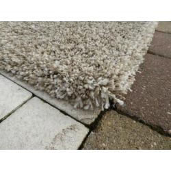 karpet 2 x 2m