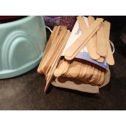 Wax warmer