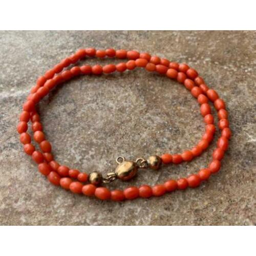 Antieke bloedkoraal kinder ketting armband 14k gouden slot