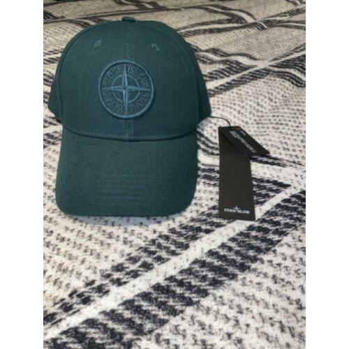 Stone Island pet