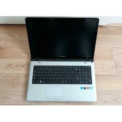 Samsung 17,3" Basis Series 3 voor onderdelen