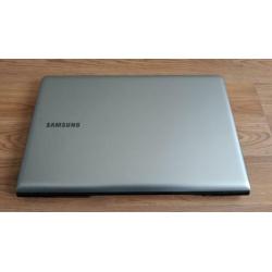 Samsung 17,3" Basis Series 3 voor onderdelen