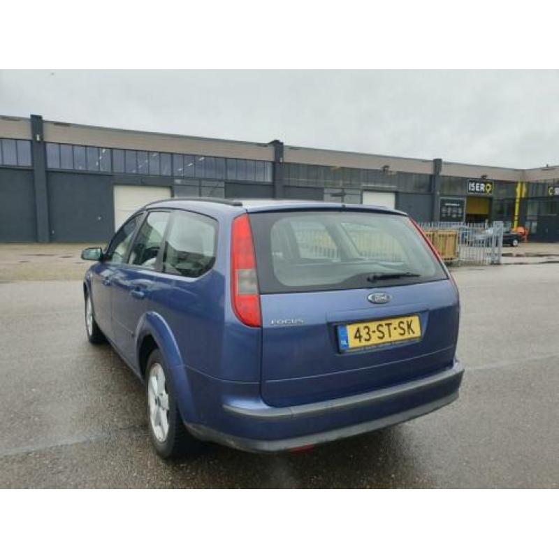 Ford Focus Wagon 1.6-16V Titanium AIRCO,CRUISE,LEDER, 2 X SL