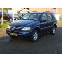 Mercedes-Benz M-Klasse 270 CDI (bj 2001, automaat)