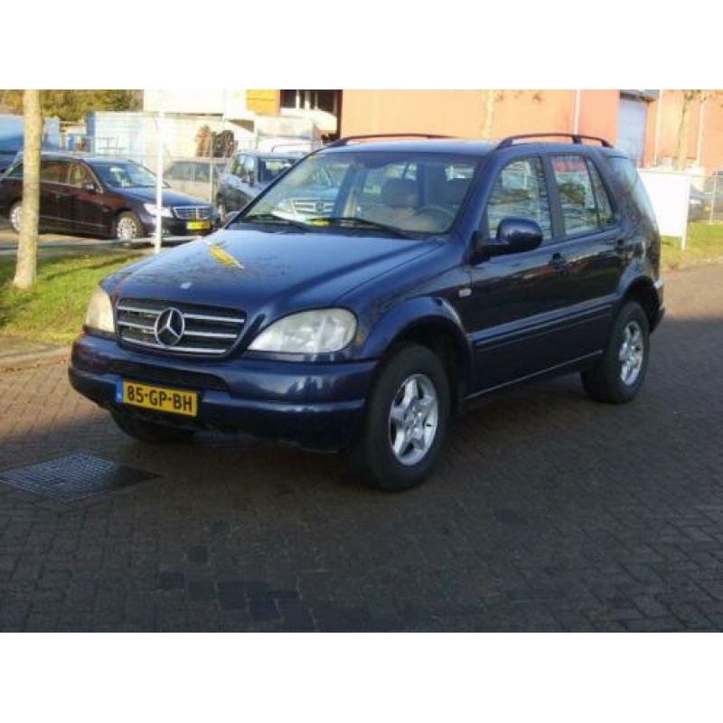 Mercedes-Benz M-Klasse 270 CDI (bj 2001, automaat)