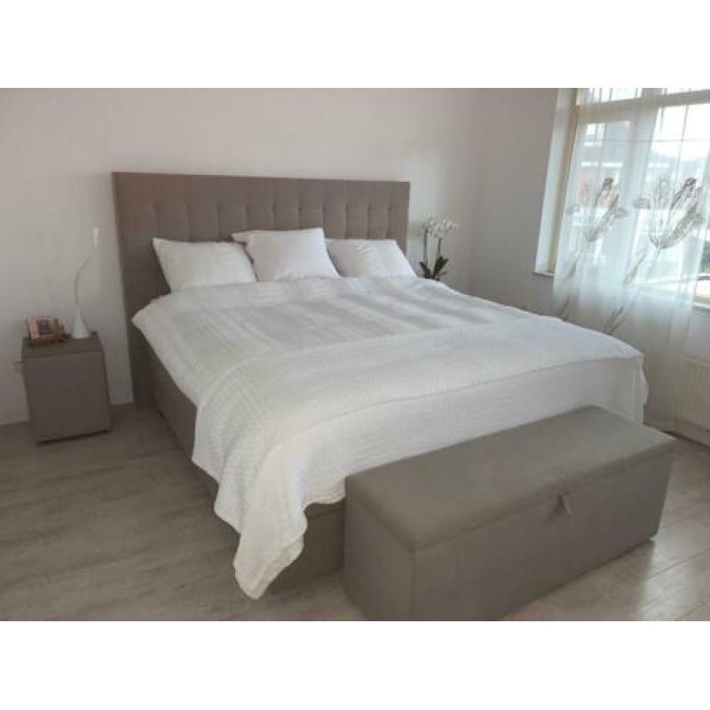 Boxspring zeer luxueus 200x210