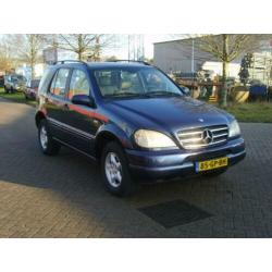 Mercedes-Benz M-Klasse 270 CDI (bj 2001, automaat)