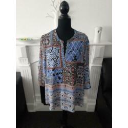 Tuniekje maat 48