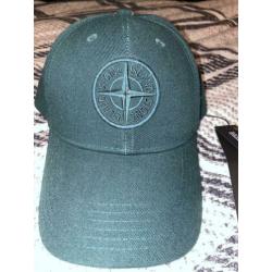 Stone Island pet