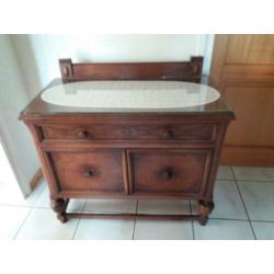 oud retro kastje Br. 91 cm Diep 45 cm Hoog 75 lijst 10 cm