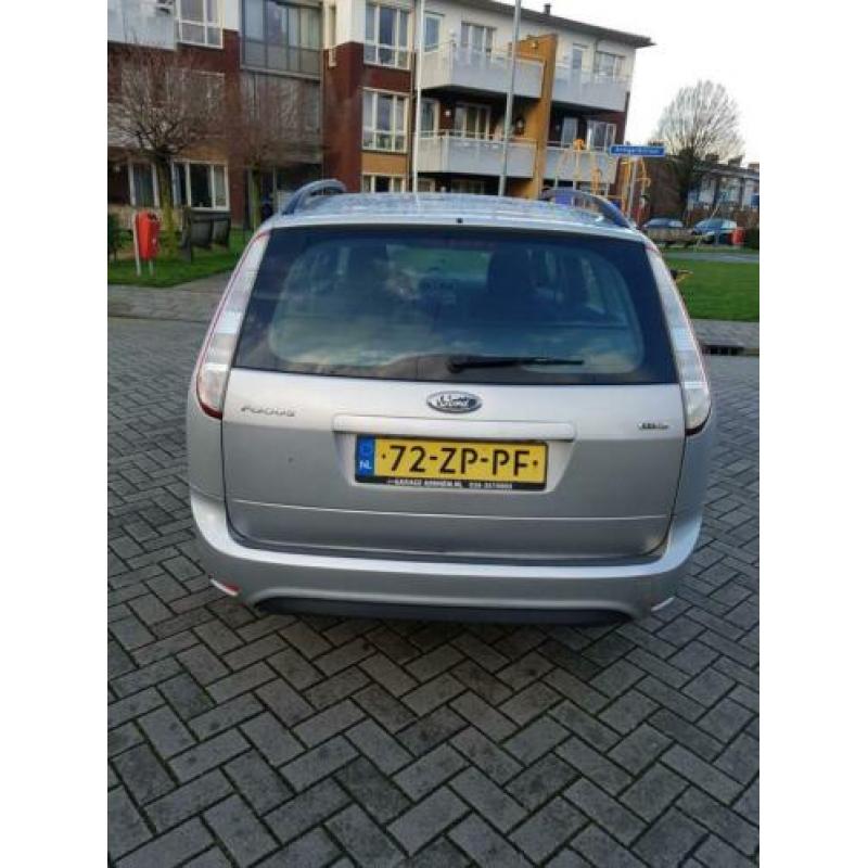 Ford Focus 1.6 Tdci 74KW Wagon 2008 Grijs