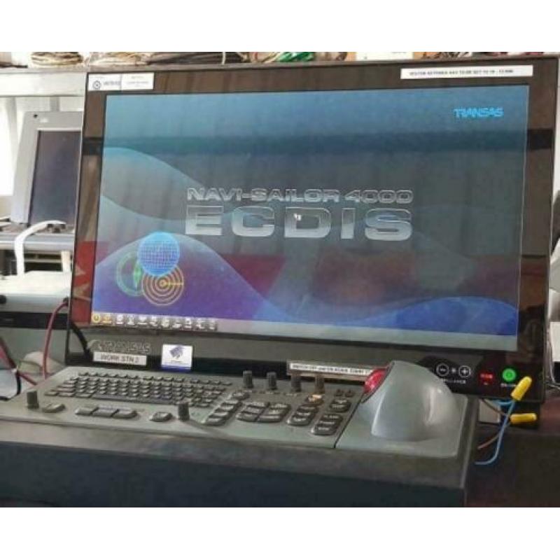 Transas ECDIS apparatuur