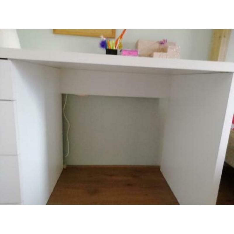 Wit bureau