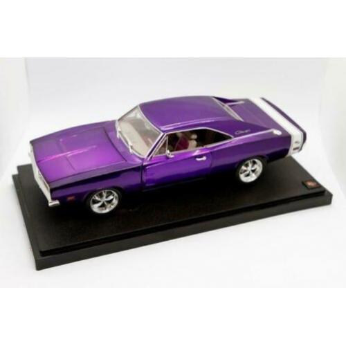 Dodge charger's 1969, 1:18 hot wheels gezocht