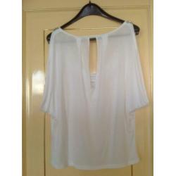 Sexy mooie gave blouse van het merk GUESS, maat L. Wit