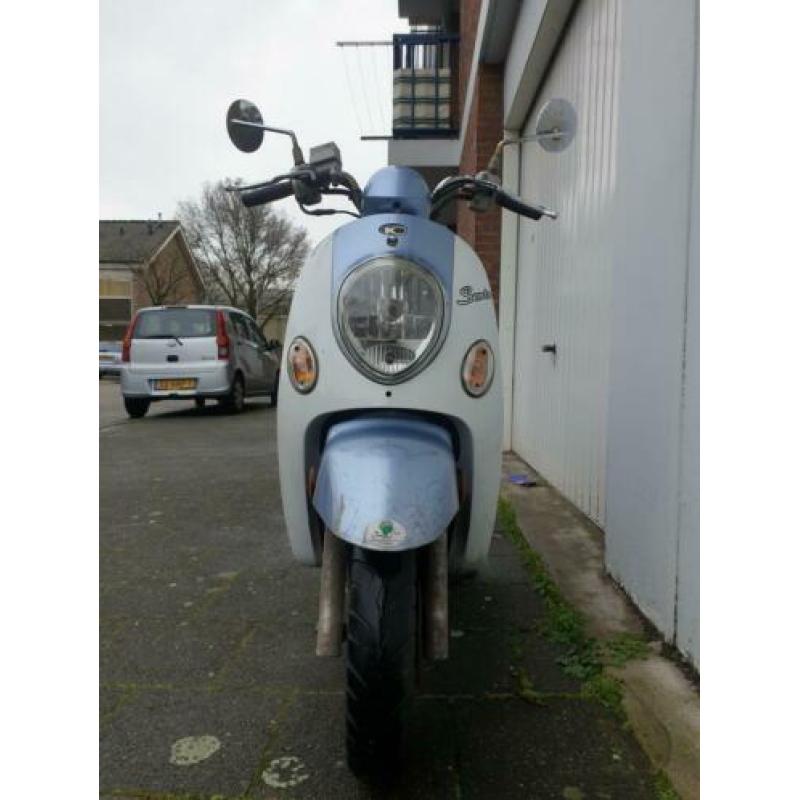Leuke Kymco Sento 25km snor 4t !!