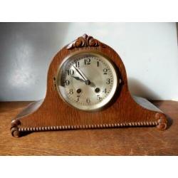 Antiekè kleine schoorsteen pendule 1920