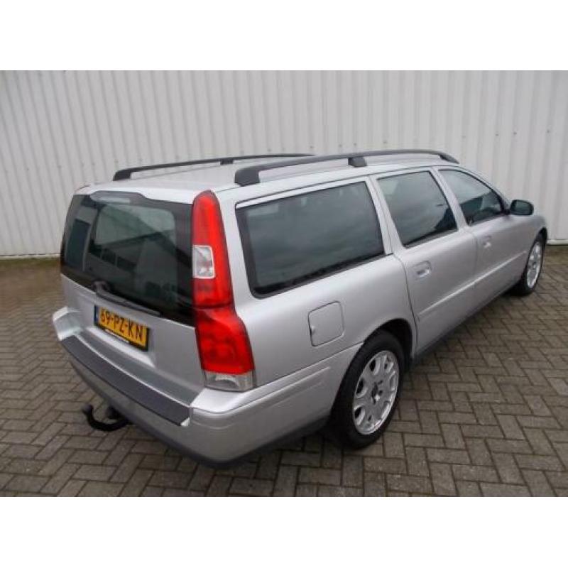 Volvo V70 2.4D Edition II (bj 2005)