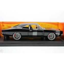 Dodge charger's 1969, 1:18 hot wheels gezocht