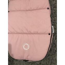 Soft pink Bugaboo voetenzak nieuwe model in nette staat
