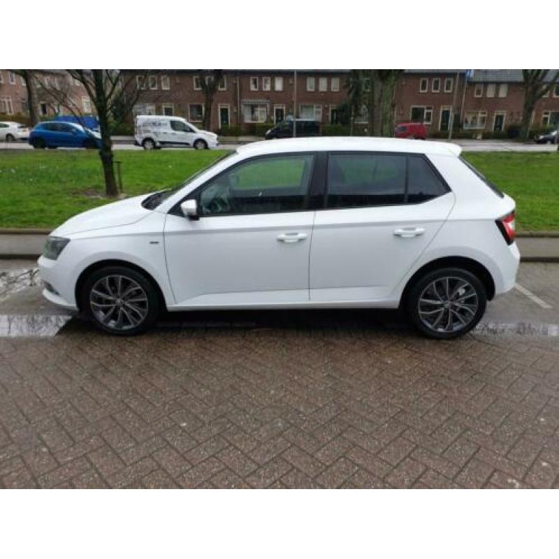 Skoda Fabia 1.0 TSI drive 95pk luxe uitvoering dealer onderh
