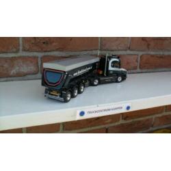 Tekno Scania Torpedo van H. van Loenen.
