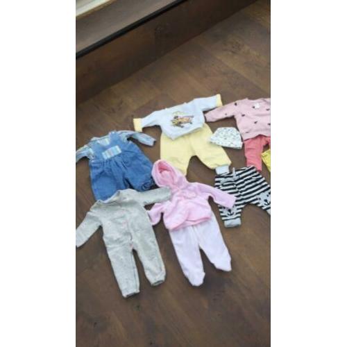 New Born babygarderobe mt 50 en 56