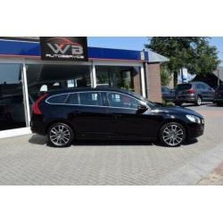 Volvo V60 2.0 T5 Momentum 203pk Navigatie Xenon Automaat