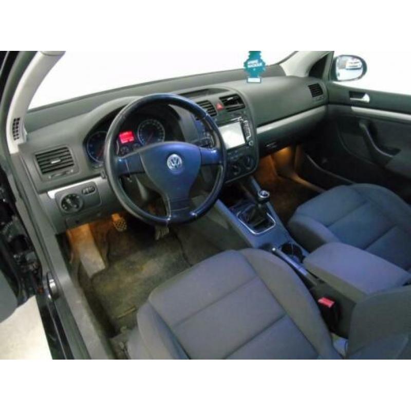 Volkswagen Golf 1.6 FSI Turijn Navi 6-Bak Cruis € 3.300,00