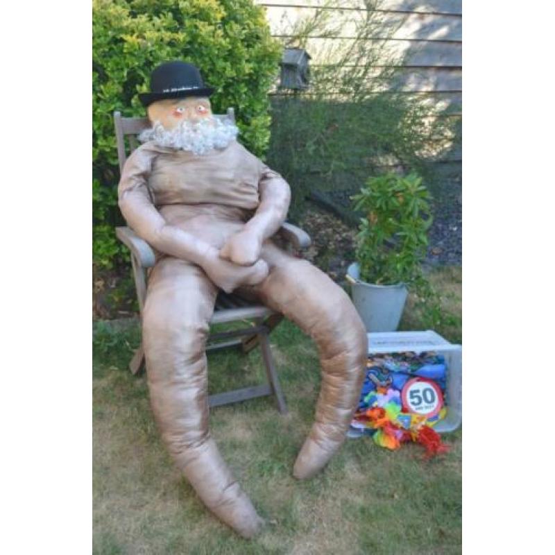 opvulpop stropop abraham of sara / sarah in je tuin 50 jaar