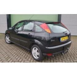 Ford Focus 1.6 5D 2001 Zwart AIRCO*TREKHAAK*APK 2021*NAP