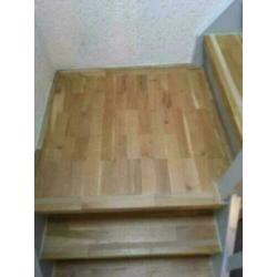 eiken massief visgraat 30x6x1cm €19,95 per m² muur of trap