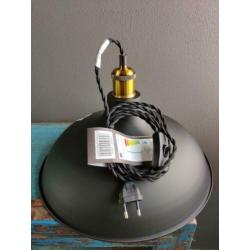 Nieuw! Hanglamp zwart mat binnenzijde wit emaille incl snoer