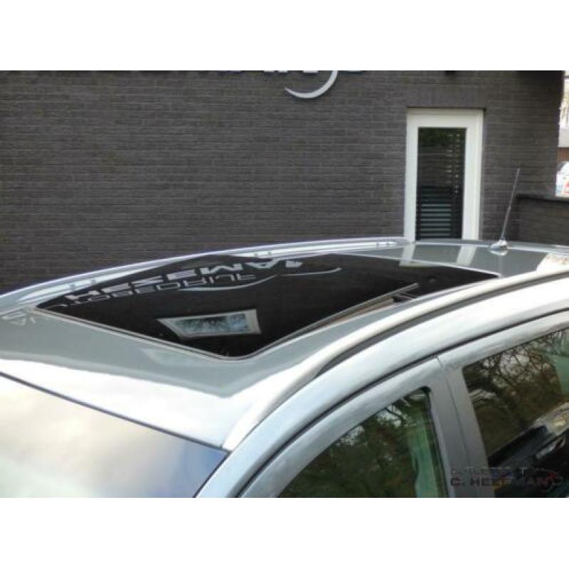 Opel Astra Stationwagon 1.8 Cosmo Panoramadak/Airco/CruiseCo