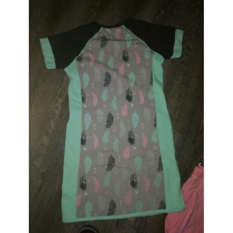 Leuk jurkje van Vesper maat 134 / 140 met legging