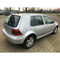 Volkswagen Golf 2.0 Highline ZEER MOOIE EN DEALERONDERHOUDEN