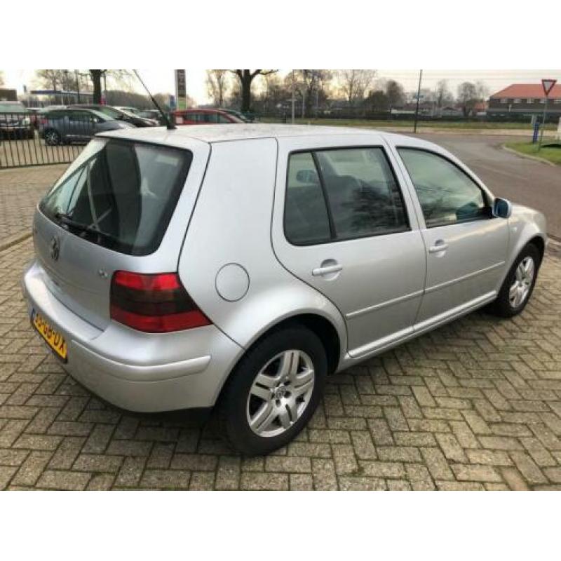 Volkswagen Golf 2.0 Highline ZEER MOOIE EN DEALERONDERHOUDEN