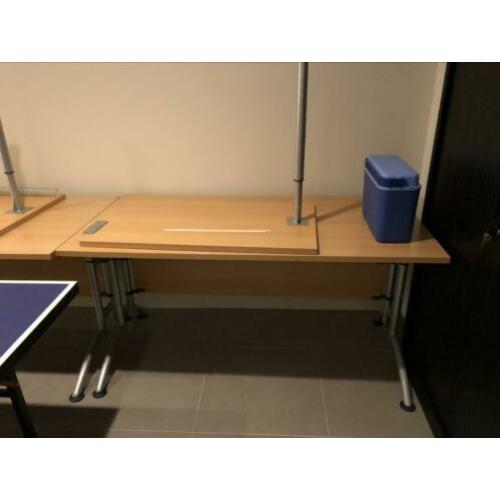 Bureaus en ladenblokken gratis!!