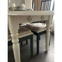 Brocant/landelijk witte eettafel ( +evt. 4 stoelen )