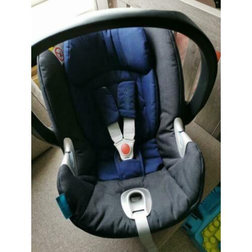 Maxi Cosi Cybex aton Q platinum