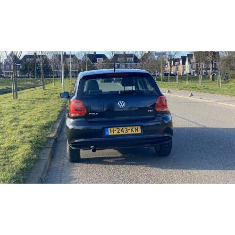 Vw Polo 1.2 TSI 2012 Zwart allu velgen 15” AIRCO 4 elk ramen