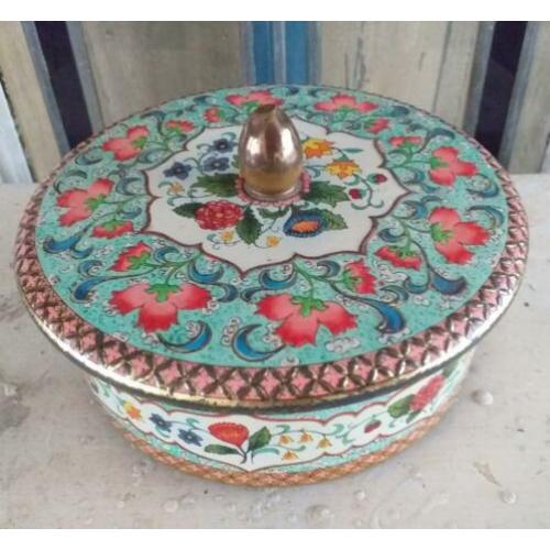 Oud Koektrommeltje  met Bloem Relief * Gouden knop Container