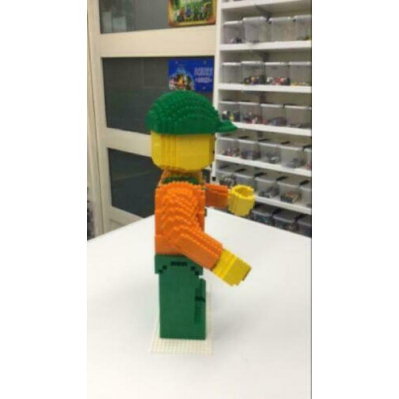 SB590 Lego mega figure / pop sculpture 3723