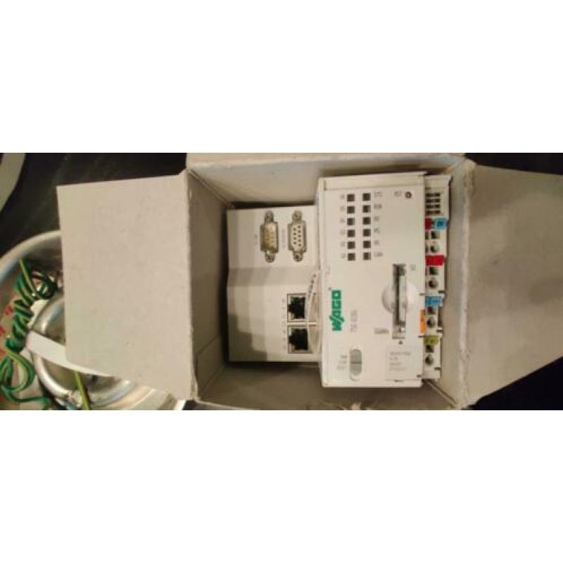 Diverse items van Wago PLC I/O-systemen.