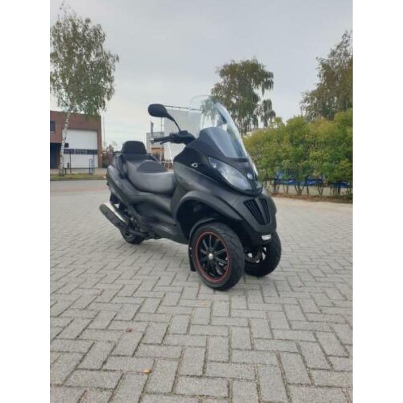 Piaggio 400 LT MP3 LT400 2010 autorijbewijs factuur aanwezig